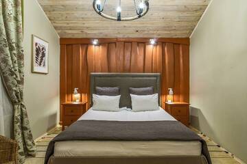 Фото номера Standard Chalet (мансарда) Гостиница «Арт Вилладж» г. Химки 2